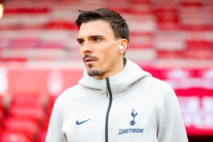 开云官网-德媒：拜仁今夏计划卖帕利尼亚等人，花8千万签左边锋替补+右后卫